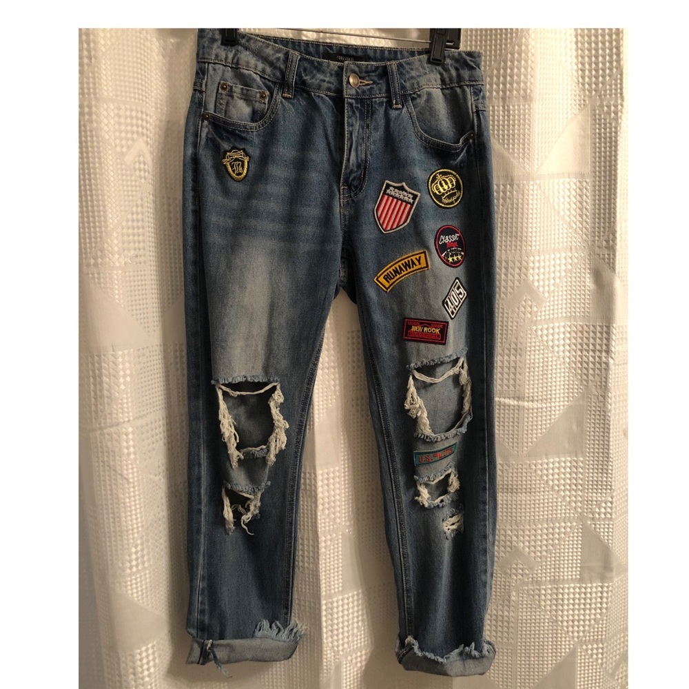 Distress boyfriend jeans!